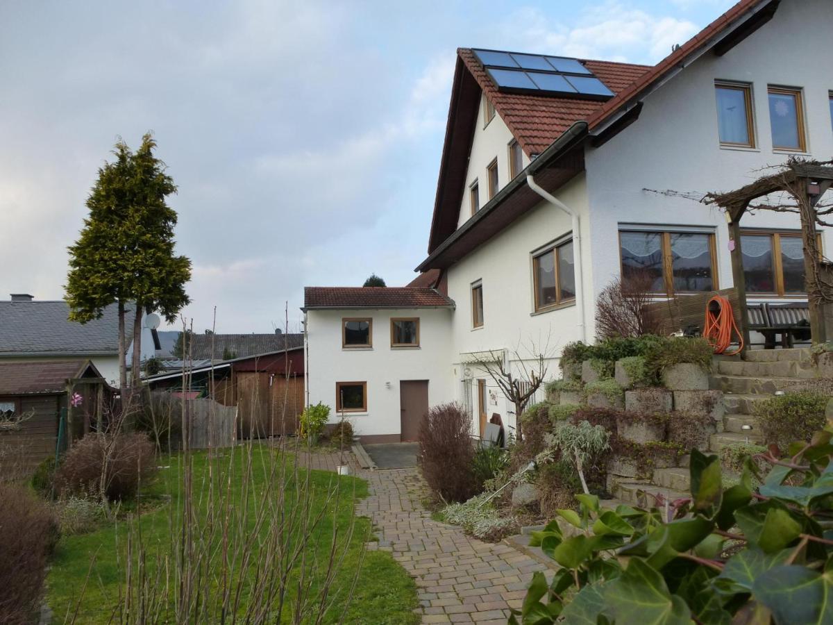 Ferienwohnung Jung Im Johannisborn Саарбург Экстерьер фото